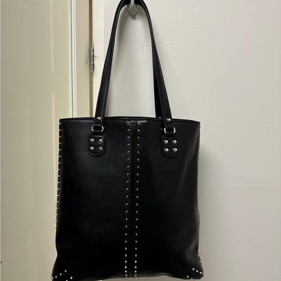 Sold Out - Picture 5 of 12